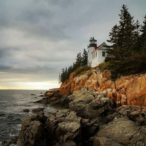  هی راه میره چشمک میزنه مال منه میخوام از بخت لباش